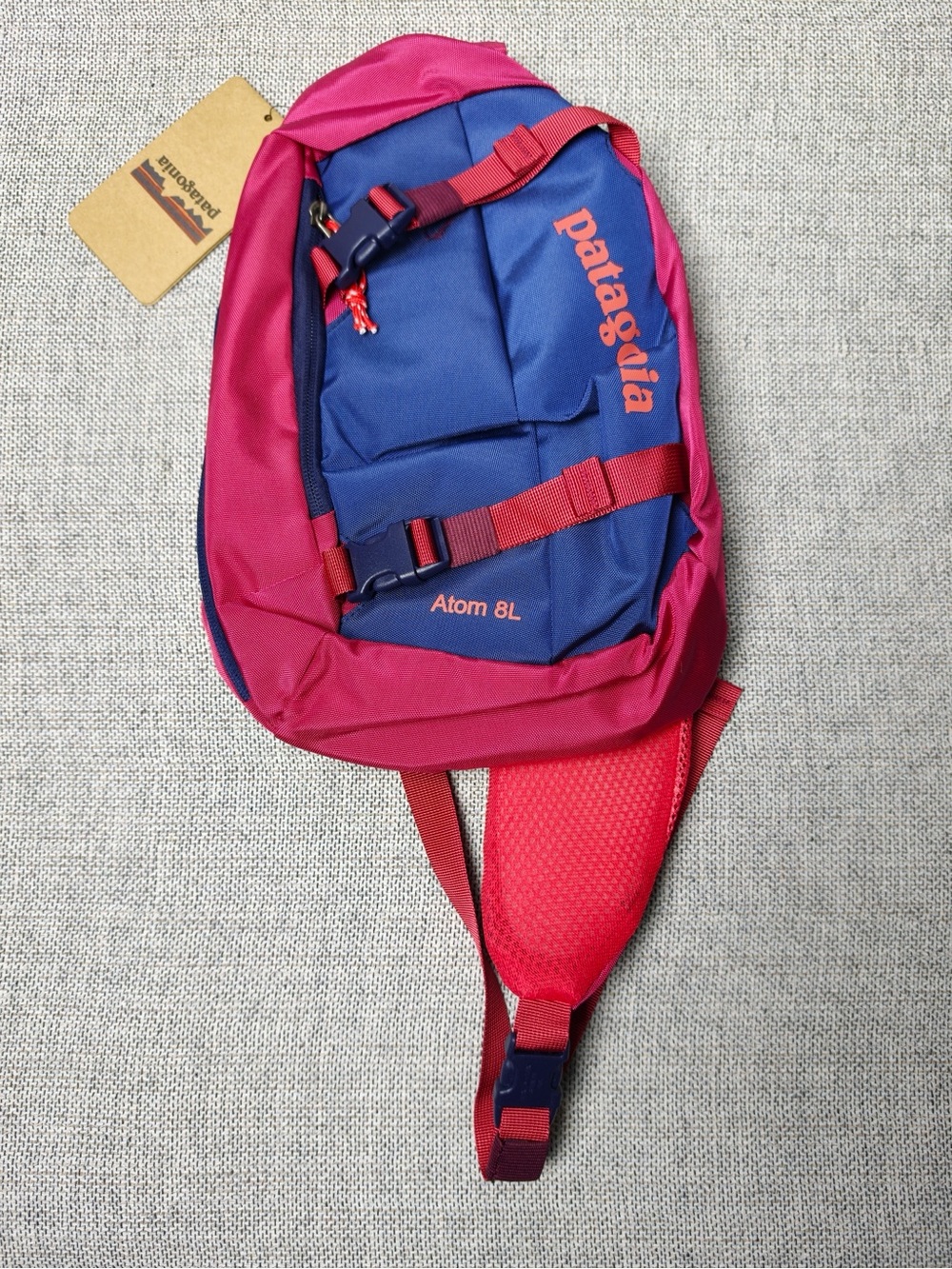 Patagonia Atom 8L Sling Bag - Blue & Pink